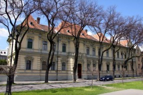 Opljačkana Biskupska gimnazija "Paulinum"