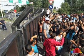 Vanredno stanje u Mađarskoj, zatvoreni prelazi, izbeglice štrajkuju glađu