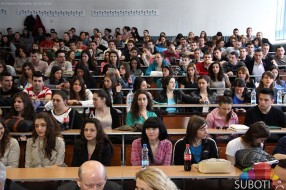 Studenti iz Bujanovca u poseti Ekonomskom fakultetu u Subotici