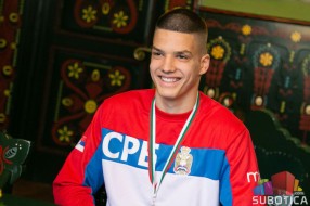 Marko Pižurica krupnim koracima napreduje bokserskom stazom