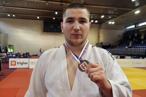 Džudo: Borojević osvojio bronzu na  Prvenstvu Srbije, osam medalja iz Beočina za mlađe Spartance