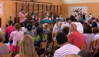 Prvaci seli u svoje školske klupe