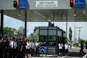 Granični prelaz Bački Vinogradi dnevno pređe oko 500 putnika