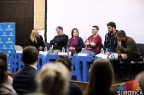 Održana tribina o aktivizmu javnih ličnosti