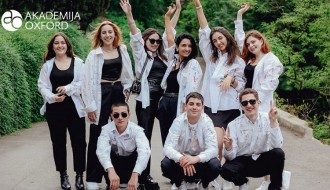 U toku upis na pripremnu nastavu za malu mature i kurseve jezika u "Akademiji Oxford"