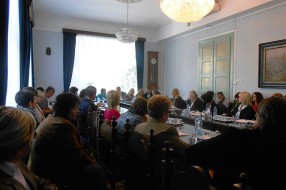 Sastanak direktora osnovnih i srednjih škola i Kancelarije za mlade Grada Subotice