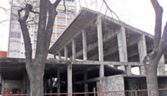 Sud brani betonski skelet