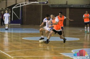 Mali fudbal: Osmina finala 46. Novogodišnjeg turnira u nedelju