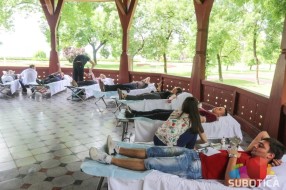 Na 21. "Humanoj suboti" 79 davalaca doniralo dragocenu tečnost