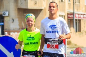 Nesvakidašnji trkački par pomera granice u sportu