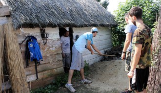 Kuća od slame i blata – prošlost ili budućnost?