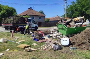 Završena prolećna akcija prikupljanja kabastog otpada - sugrađani odložili preko 1.080 tona
