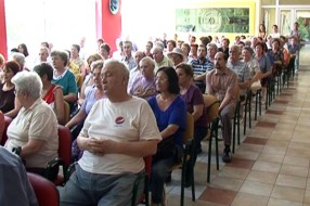 Podeljene diplome bakama i dekama