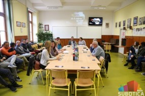 Održan okrugli sto "LGBT mladi i zlostavljanje u školama"