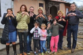 Nova akcija "Srce za decu": Ceca Kitić posetila porodice Vukotić i Kuktin