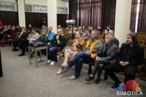 Održan okrugli sto "Stanje u obrazovanju – problemi i perspektive"