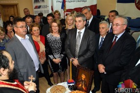 SNS obeležio Krsnu slavu