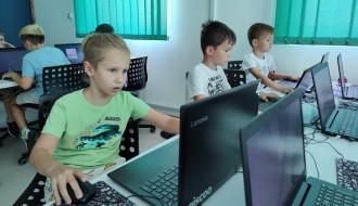 Logiscool kampovi: Mesto gde se igra pretvara u znanje!  