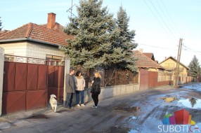 Trovanje mačaka u Železničkom naselju