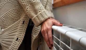 Delu građana radijatori mlaki, "Toplana" poručuje da je grejanje skladu sa gradskom Odlukom