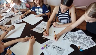 U toku prijave za kurseve italijanskog jezika, slikanja i pevanja u Italijanskom kulturnom centru "Piazza Italia"