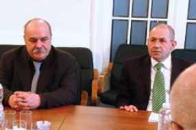Ispale prve cigle iz zida