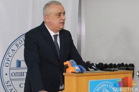 Gradonačelnik Bakić čestitao dan medicinskim sestrama