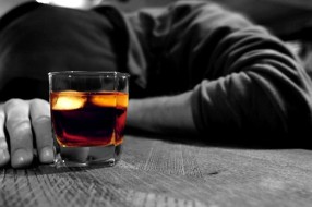 Osnovana grupa Anonimnih alkoholičara