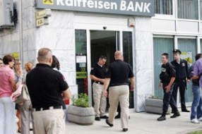 Subotičanin s drugarom opljačkao Rajfajzen banku u Sarajevu