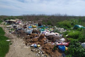 Divlja deponija kod natputnjaka Y kraka