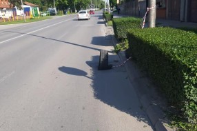 Rupa na Senćanskom putu, nedostaje rešetka na šahti