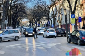 Ležeći policajci na raskrsnici Đure Đakovića i Vase Stajića