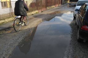 Kozjačka ulica - jako loše stanje puta