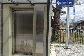 Ne postoji staza za bicikliste u podzemnom prolazu na novoj železničkoj stanici na Paliću