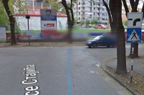 Izbledeo pešački prelaz na uglu Vase Stajića i Partizanske