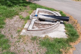 Srušena česma u Dudovoj šumi