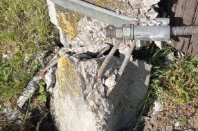 Ošteća elektro bandera na uglu ulica Save Kovačevića i Endre Adija
