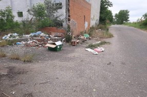 Divlja deponija u selu Gabrić sve veća i veća