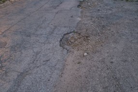Oštećenje kolovoza u ulici Laze Mamužića