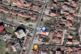 Automobili jure ulicom Partizanskih  baza, ugrožena bezbednost dece