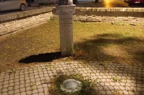 Ne radi rasveta ispred biste kod Evangelistističke crkve