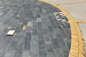 Ploče ispred gradske kuće i uređenje centra