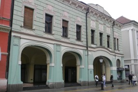 Zgrade koje propadaju