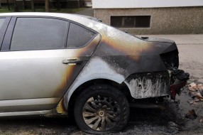 Zapaljeni automobili - Teslino (problematično) naselje
