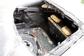 Zapaljeni automobili - Teslino (problematično) naselje