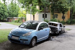 Zapaljeni automobili - Teslino (problematično) naselje
