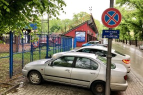 Nejasan parking i zabrana zaustavljanja za 8 vozila