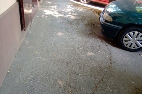 Horizontalne oznake na parking mestima (dovode u zabludu)