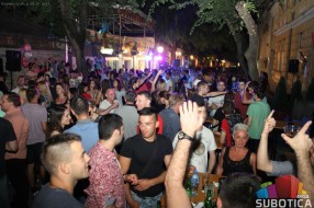 Žurke u Engelsovoj ulici u kasne sate