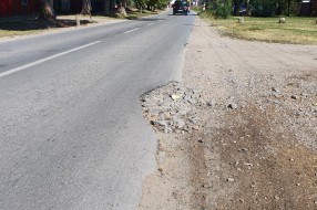 Oštećenje na vozilima zbog rupa na asfaltu (između Peštanske i Somborske pruge)